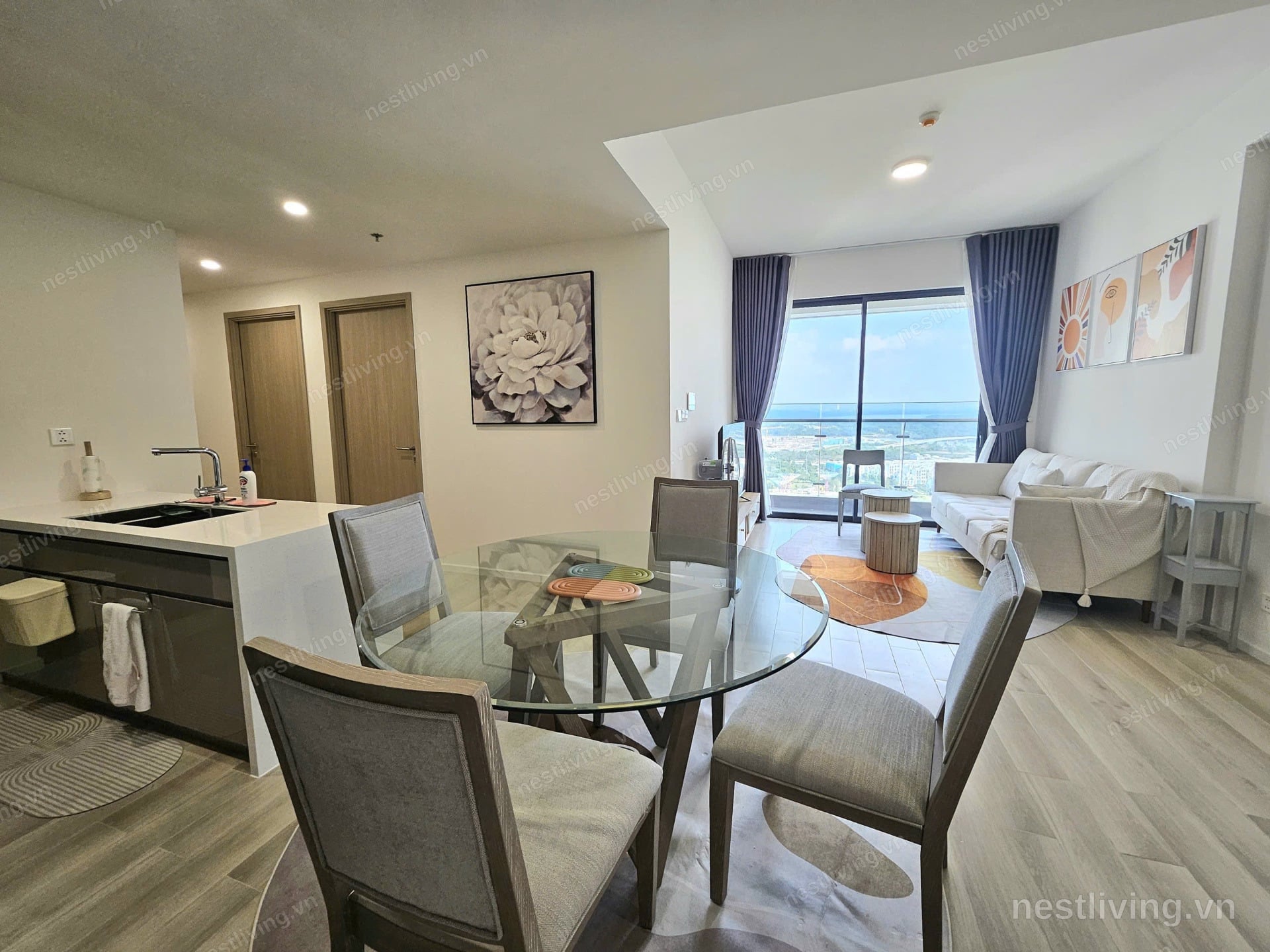 Balcony 3-Bed Apartment for Rent in Quận 9, Ho Chi Minh City